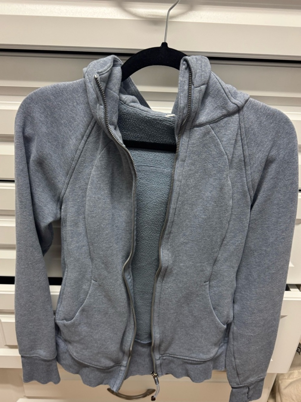 Lululemon scuba hoodie size 6